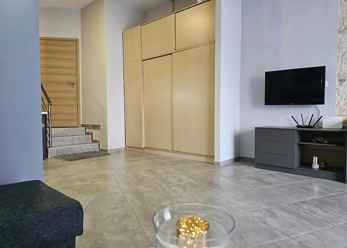 Lydia's Loft Kawala