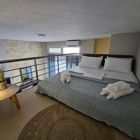 Lydia's Loft *