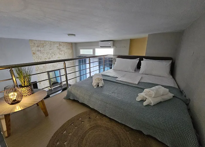 Lydia's Loft *