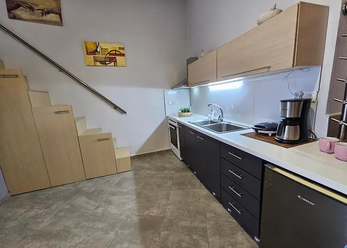 Апартаменты Lydia's Loft *
